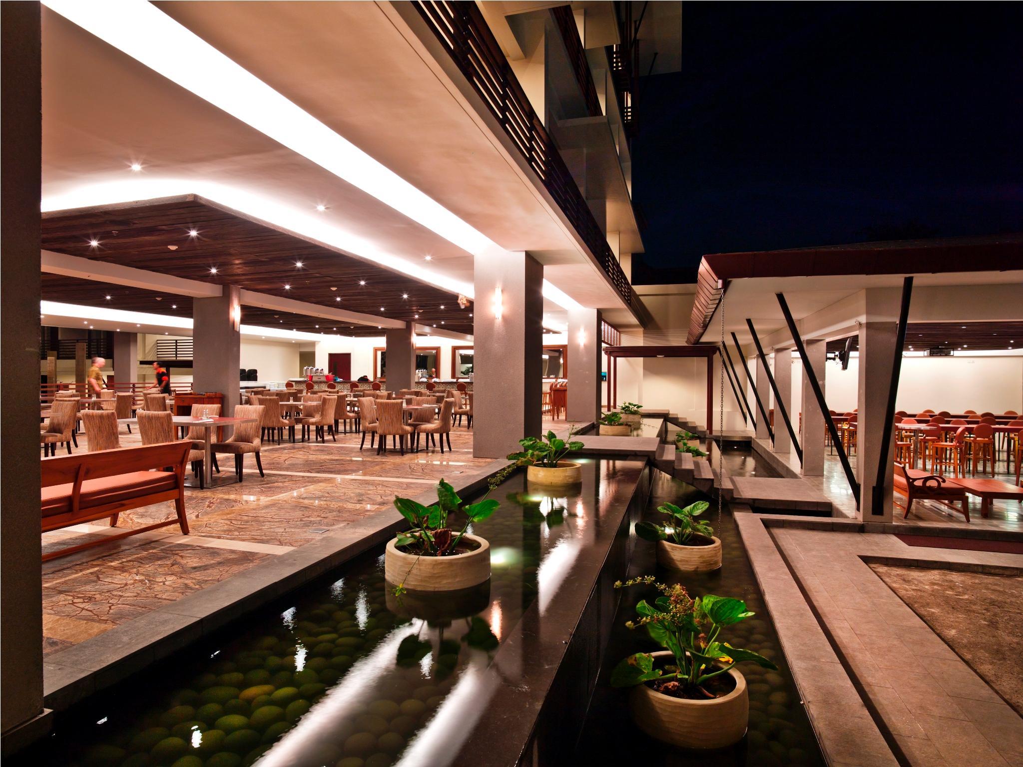 Sun Island Hotel & Spa Kuta Kuta  Exterior photo