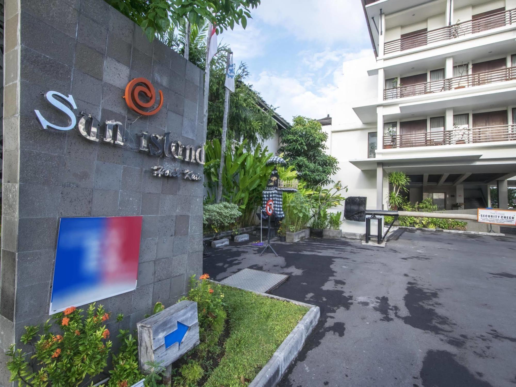 Sun Island Hotel & Spa Kuta Kuta  Exterior photo