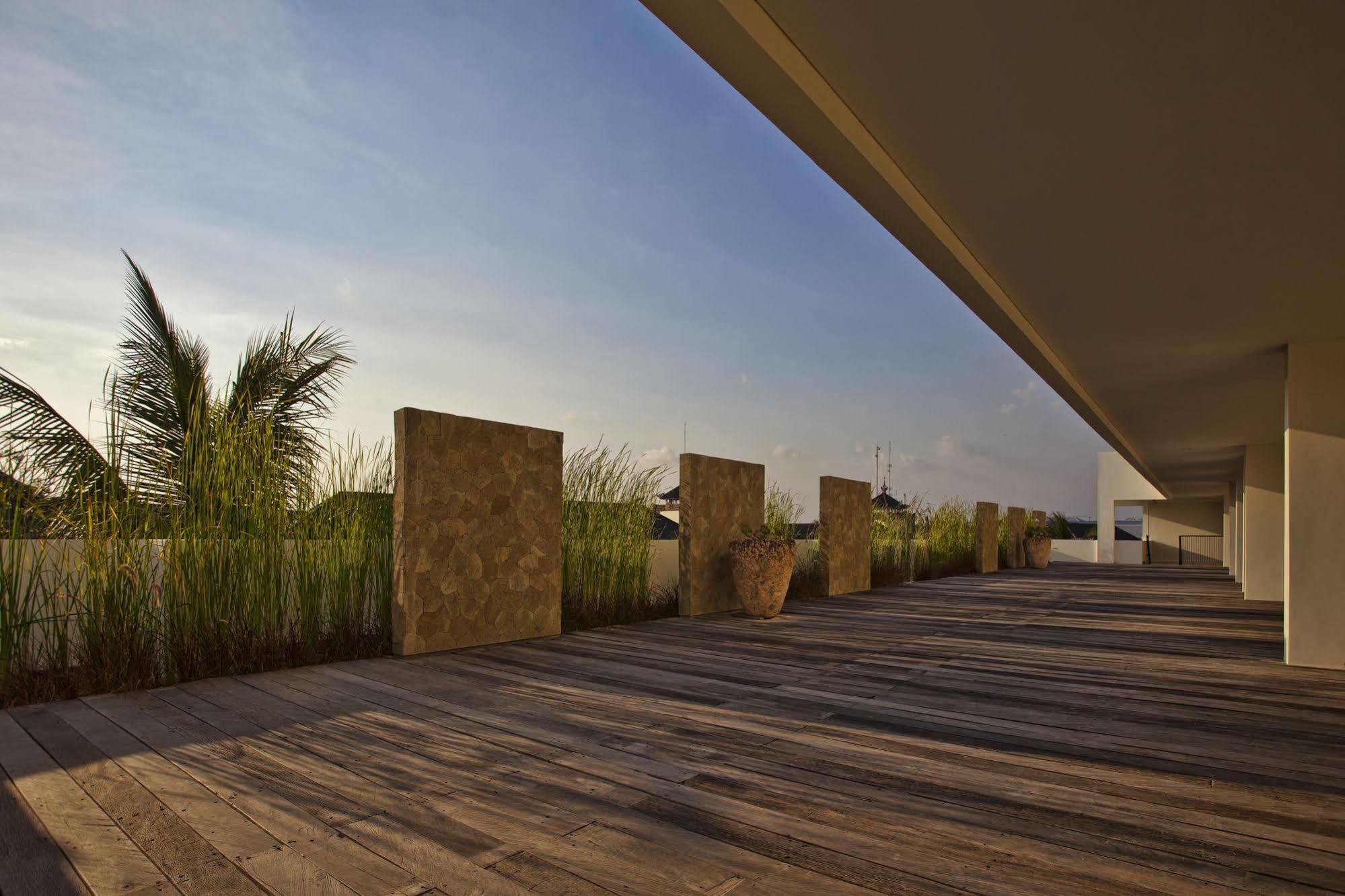 Sun Island Hotel & Spa Kuta Kuta  Exterior photo
