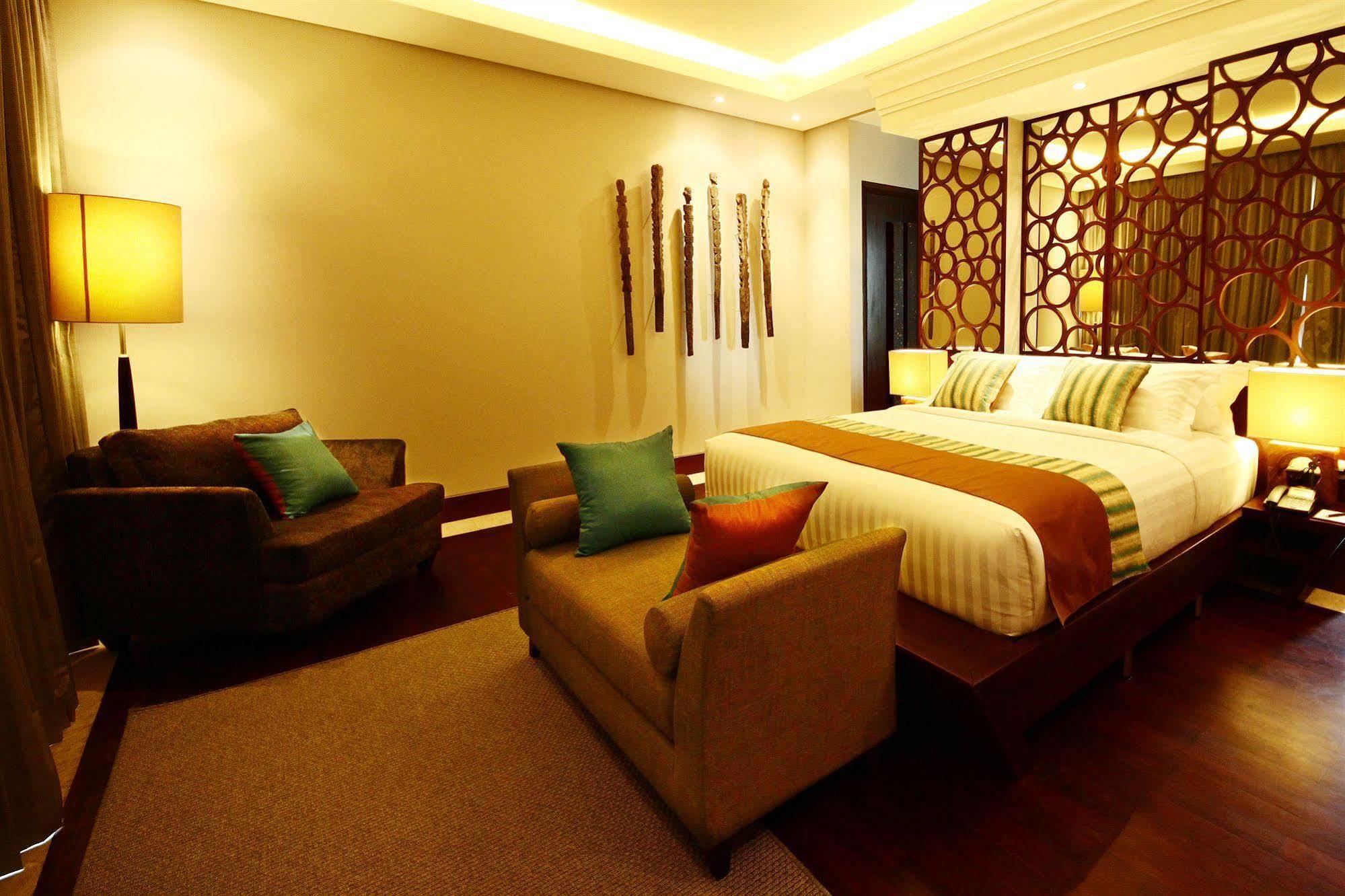 Sun Island Hotel & Spa Kuta Kuta  Exterior photo